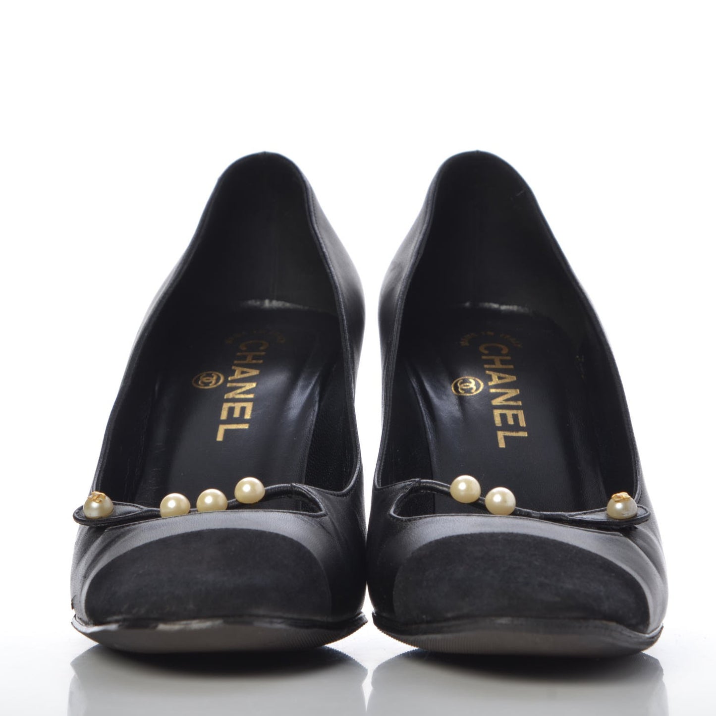 Lambskin Suede Cap Toe Pearl Pumps 38 Black