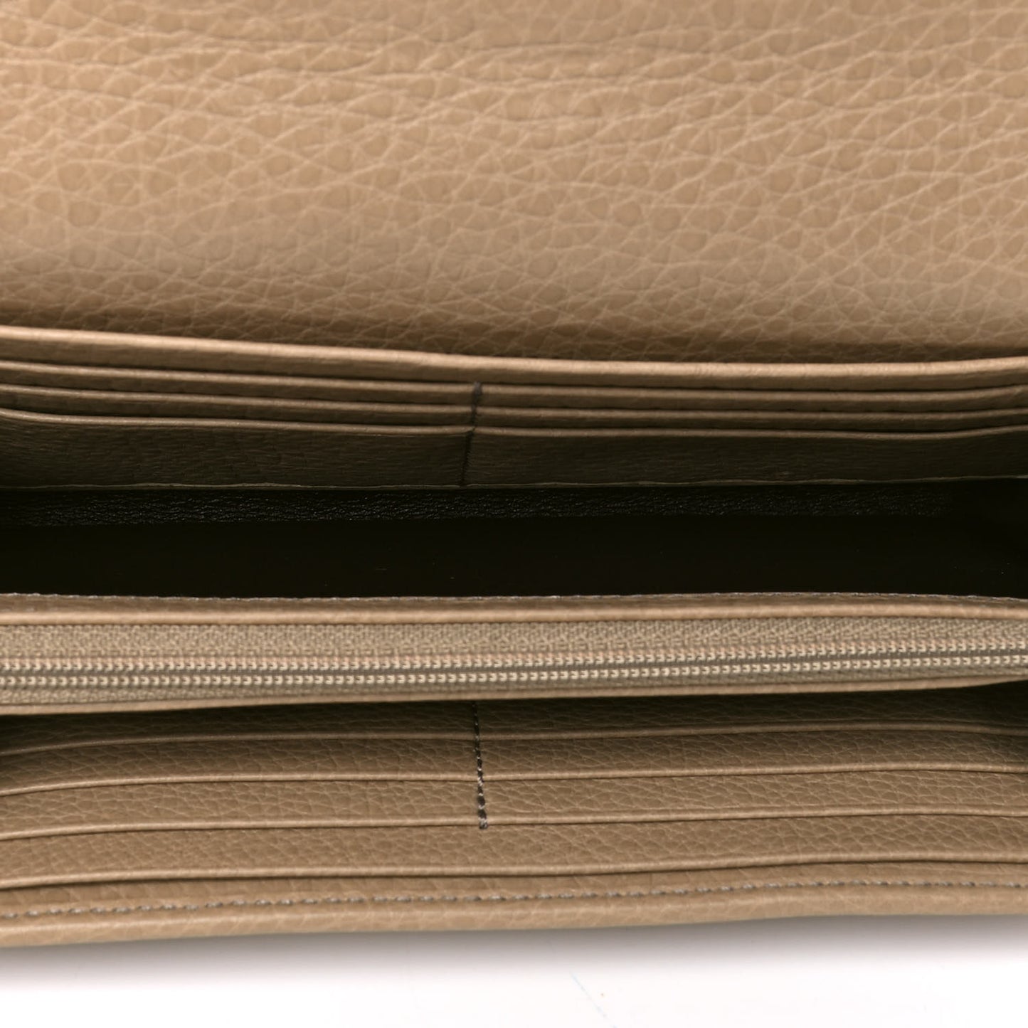 Pebbled Calfskin Soho Large Continental Wallet Camelia