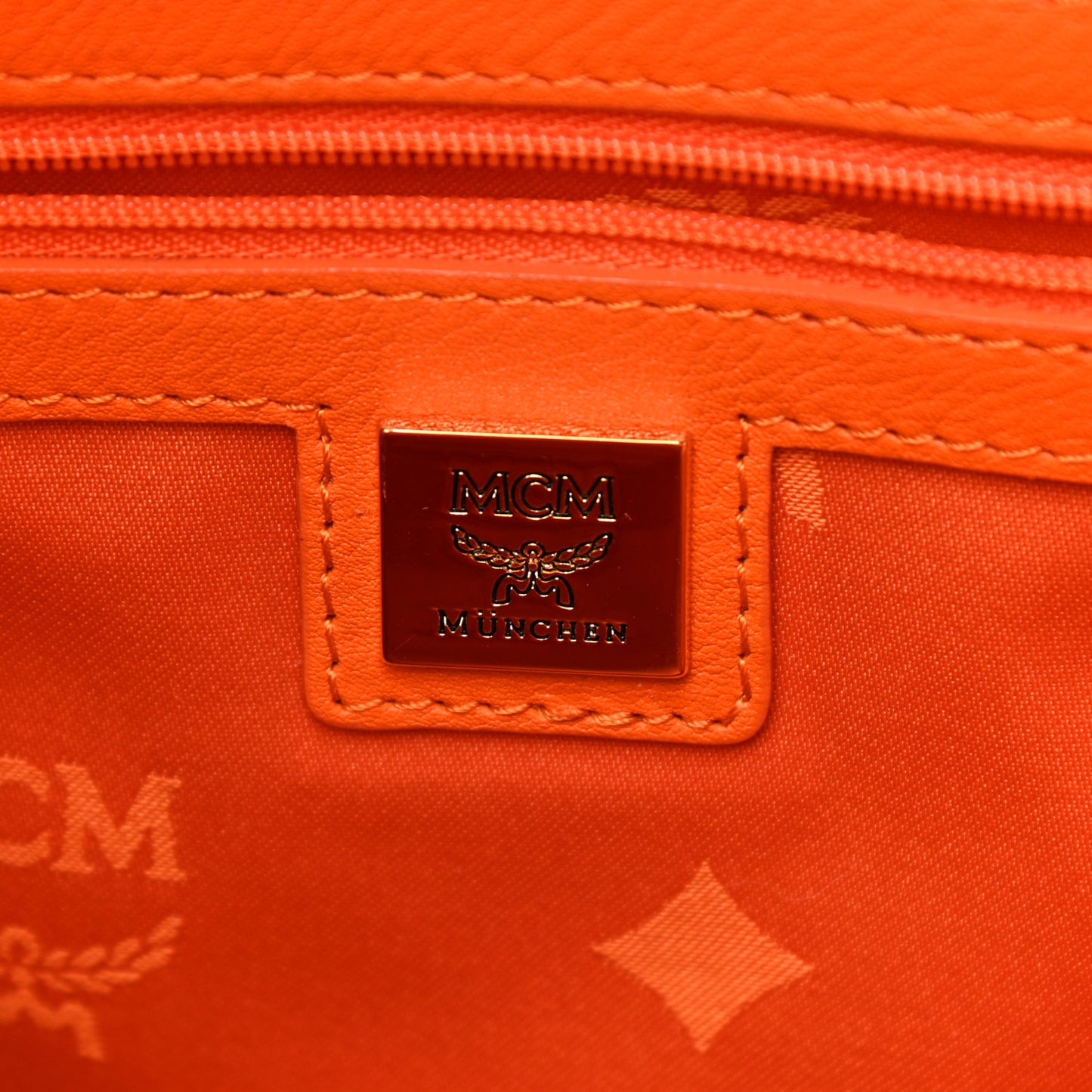 Visetos Crown Stud Medium Stark Backpack Orange
