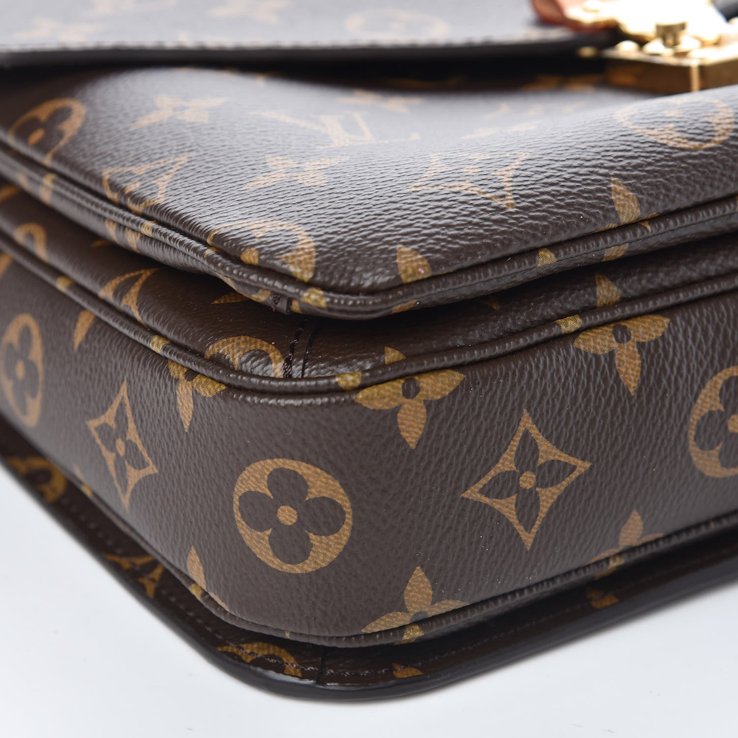 Louis Vuitton Monogram Pochette Metis 7 of 9