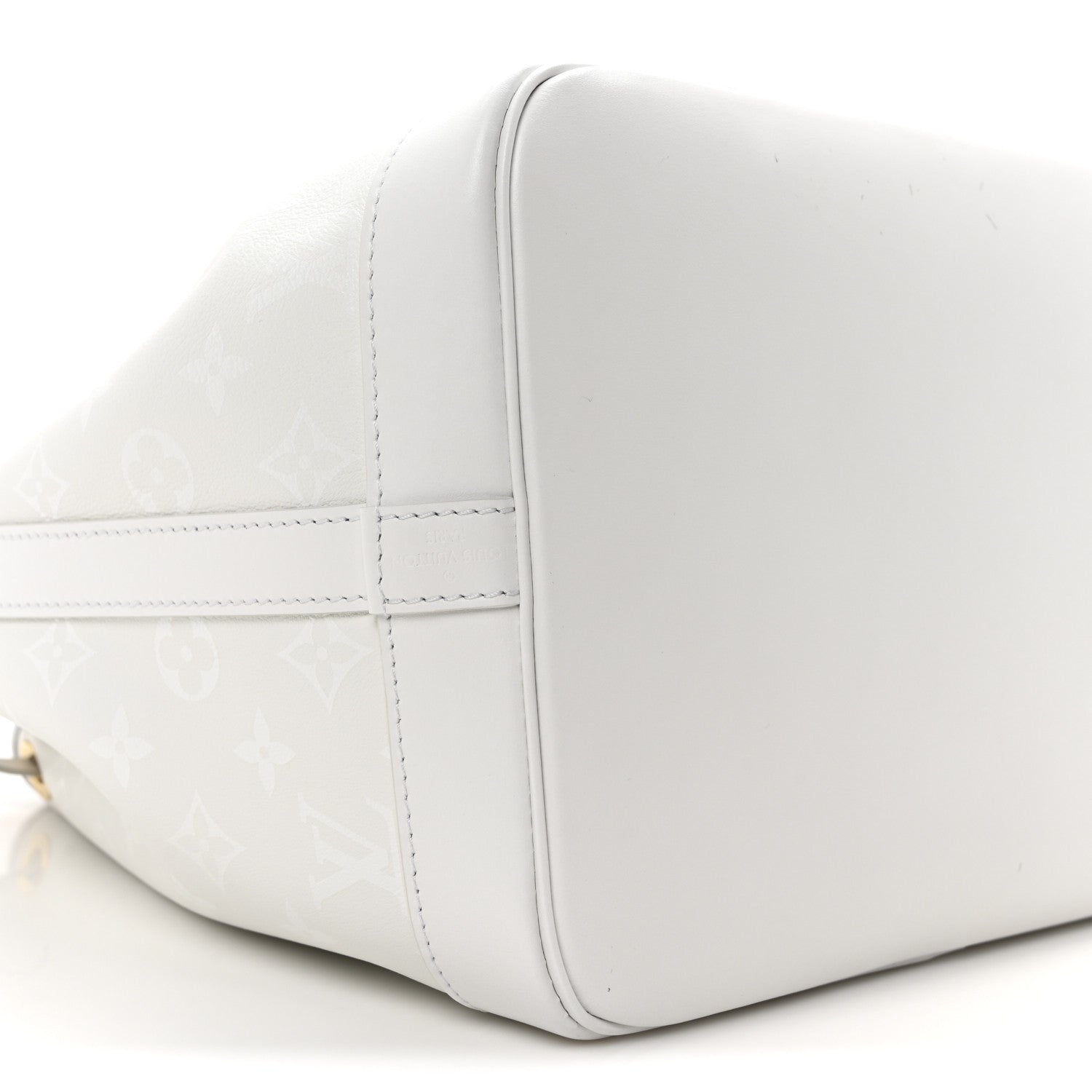 Louis Vuitton X SUN YITIAN Calfskin Monogram Petit Noe White 8 of 10