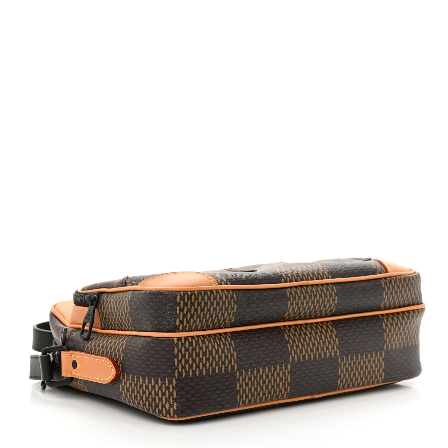 Louis Vuitton x NIGO Giant Damier Ebene Monogram Nil Messenger 4 of 12