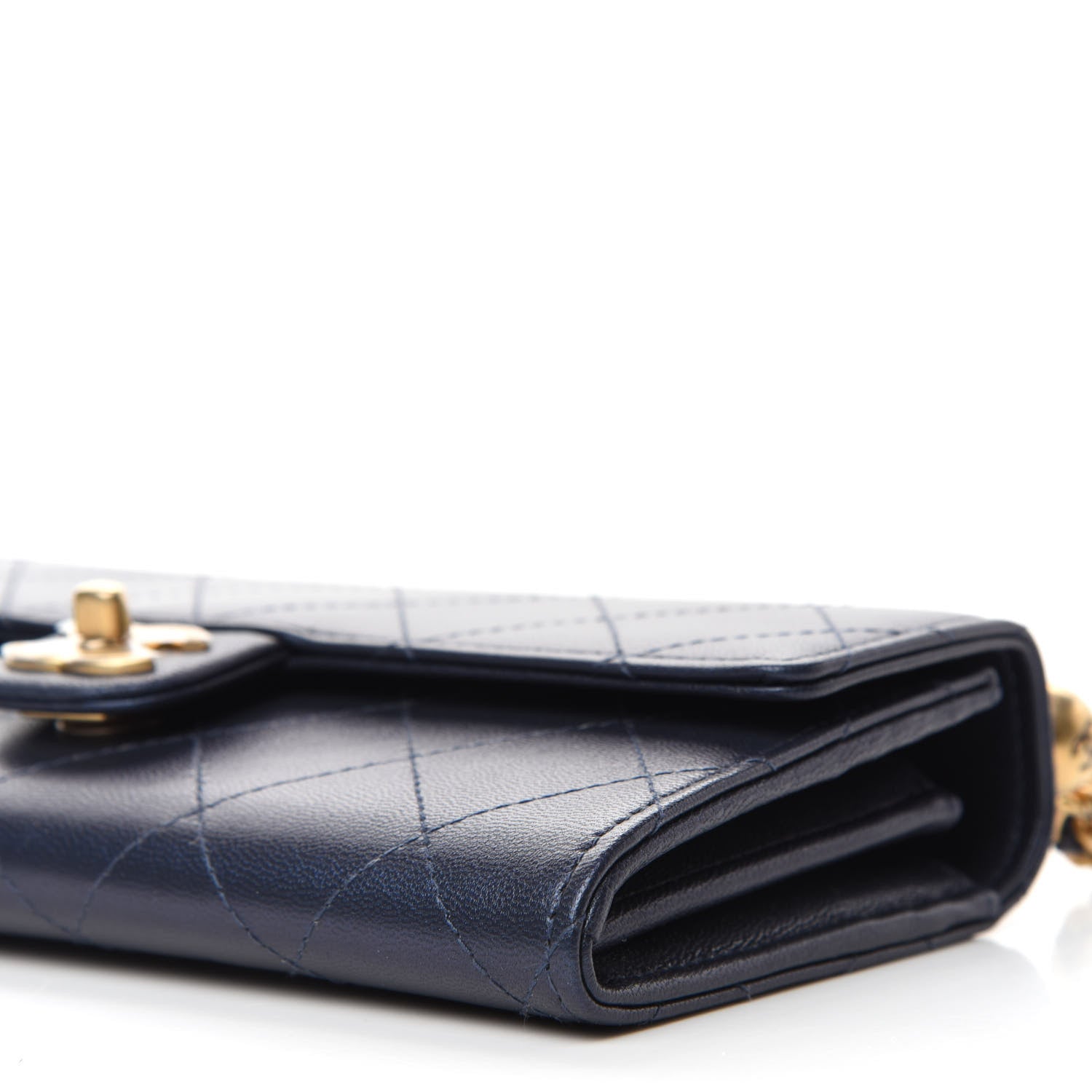 Chanel Iridescent Lambskin Quilted Chic Pearls Clutch With Chain Blue 12 of 13