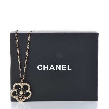 Chanel Pearl Camellia Necklace Gold 5 of 5