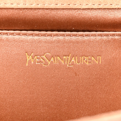 Saint Laurent Patent Calfskin Monogram Large Belle De Jour Clutch Chair 6 of 6