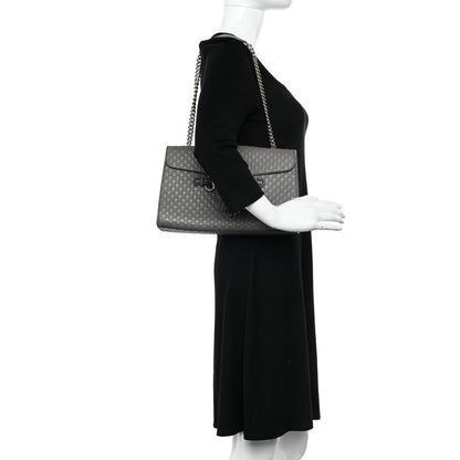 Gucci Soft Microguccissima Medium Emily Chain Shoulder Bag Loess 2 of 10