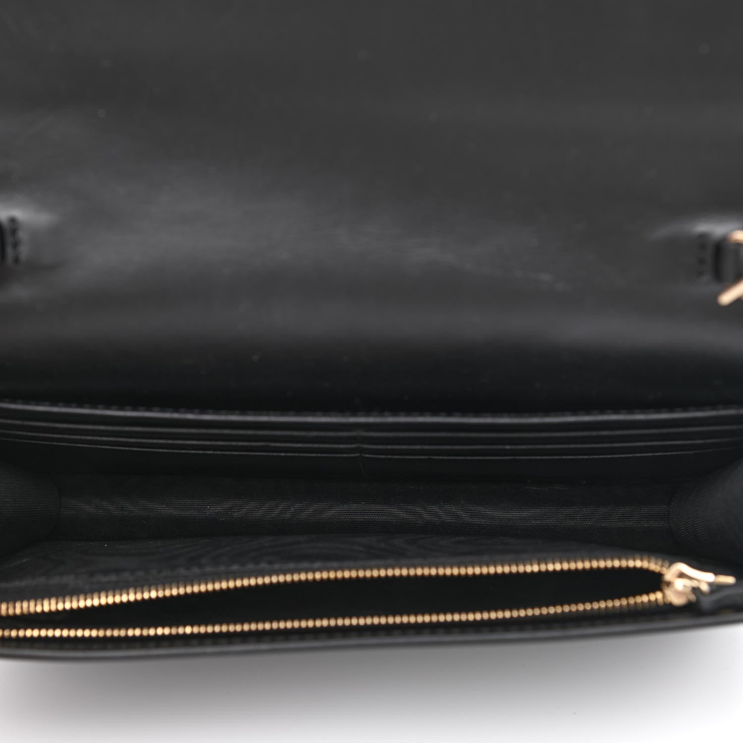 Gucci Guccissima Signature Bowy Chain Wallet Black 5 of 12