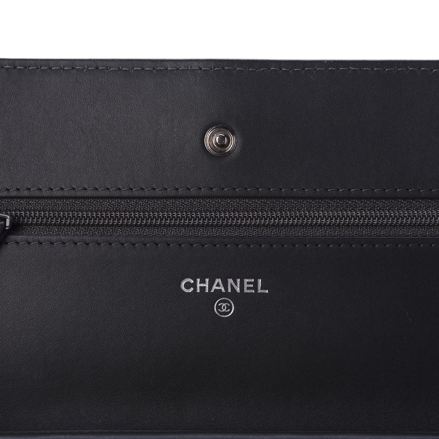 Patent Quilted Wallet On Chain WOC Black