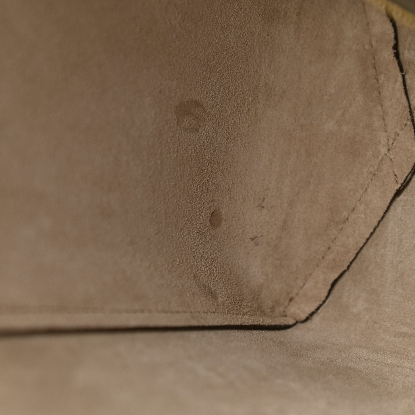 Soft Grained Calfskin Small Sangle Bucket Bag Taupe