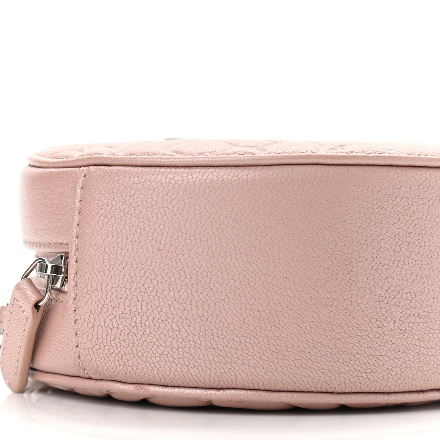 Goatskin Camellia Quilted Round Clutch With Chain Light Pink