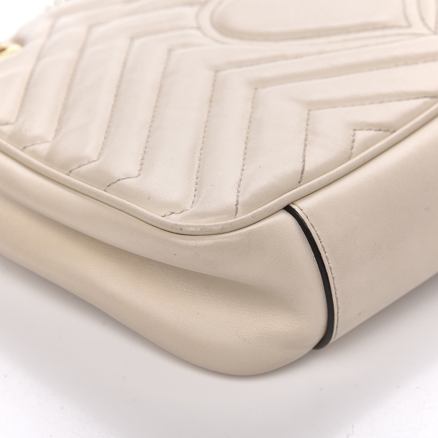 Gucci Calfskin Matelasse Small GG Marmont Shoulder Bag White 11 of 13