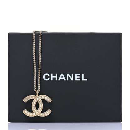 Chanel Pearl CC Pendant Necklace Gold 7 of 7