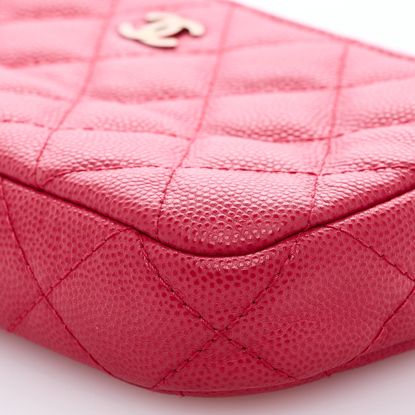 Caviar Quilted Small Clutch With Chain Pink