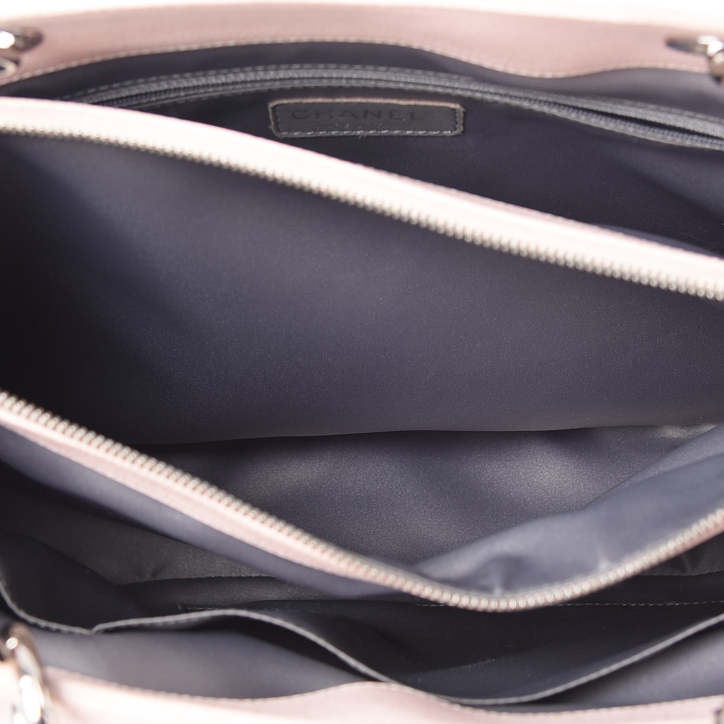 Caviar XL Grand Shopping Tote GST Light Pink