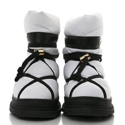 Chanel Calfskin Nylon Grosgrain CC Ankle Snow Boots 39.5 White Black 2 of 11