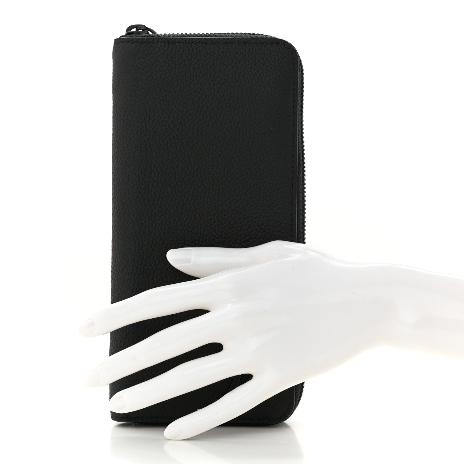 Louis Vuitton Grained Calfskin Aerogram Zippy Wallet Black 2 of 7