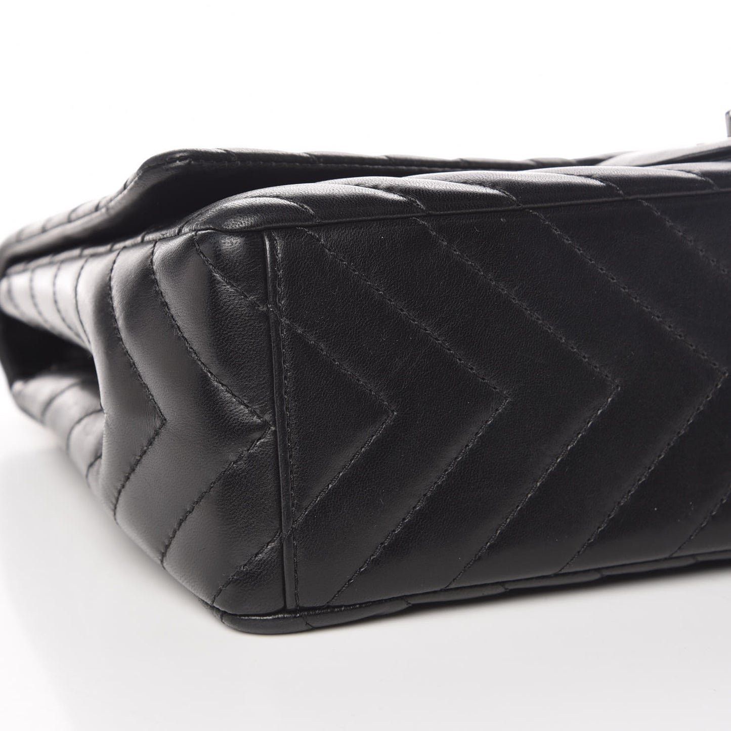 Lambskin Chevron Quilted Maxi Single Flap Black
