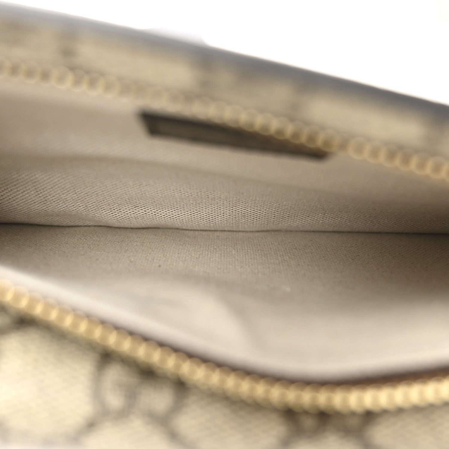 Gucci GG Supreme Monogram Textured Dollar Calfskin Blondie Belt Bag Beige Ebony New Acero 9 of 21
