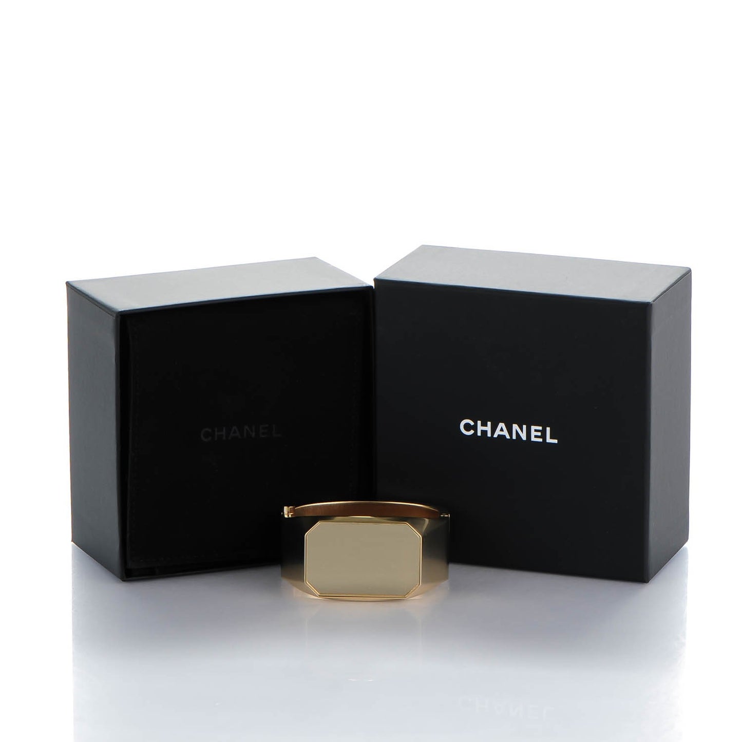 Metal CC Mirror Cuff Gold