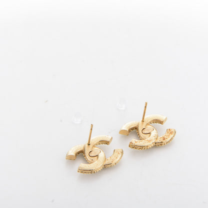 Chanel Pearl CC Earrings Gold 3 of 5