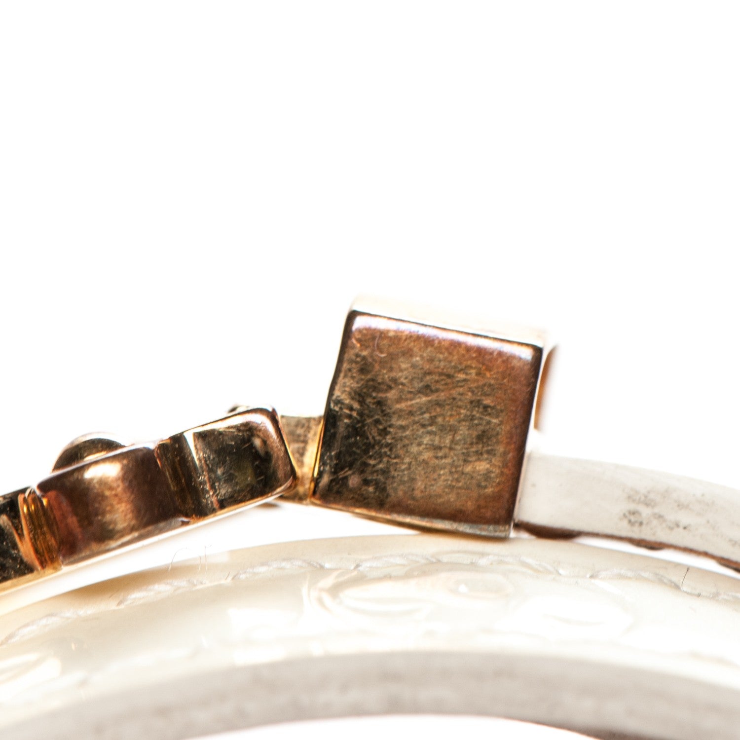 Louis Vuitton Vernis Triple Tour Bracelet Perle 7 of 7