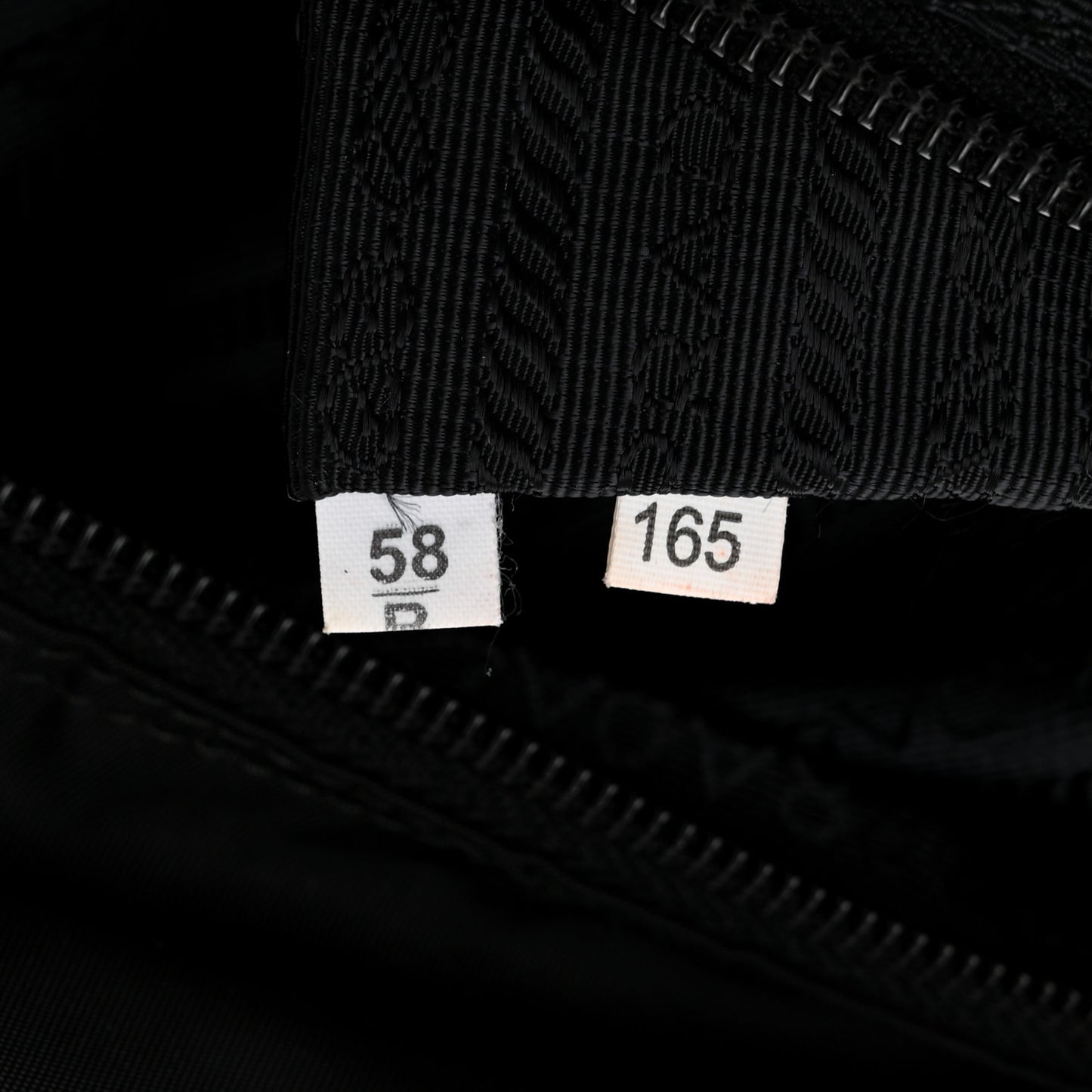 Tessuto Nylon Saffiano Vela Messenger Bag Black