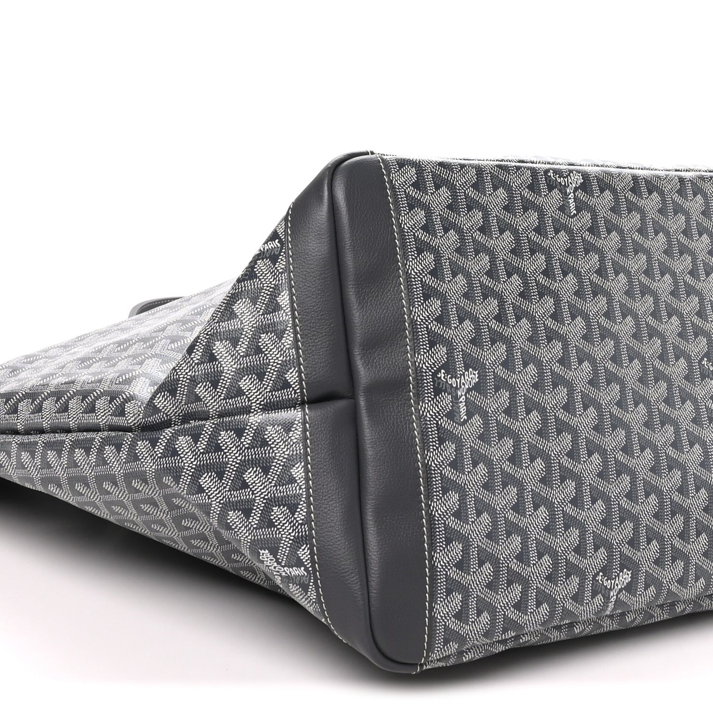 Goyardine Artois GM Grey