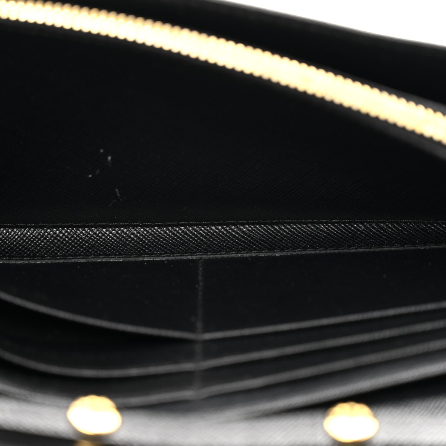 Saffiano Metal Oro Chain Wallet Black