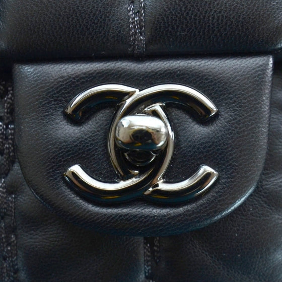 Lambskin Vertical Stitched Mini Flap Black