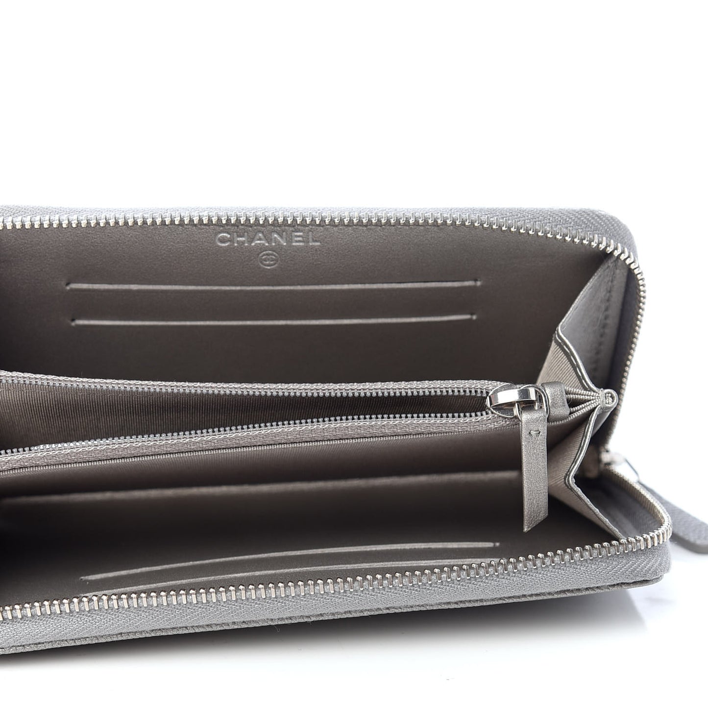 Metallic Caviar Quilted Medium Maxi CC Zip Around Wallet Grey