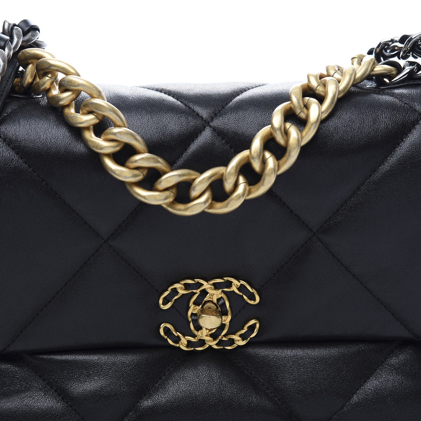 Goatskin Quilted Large 19 Flap Black