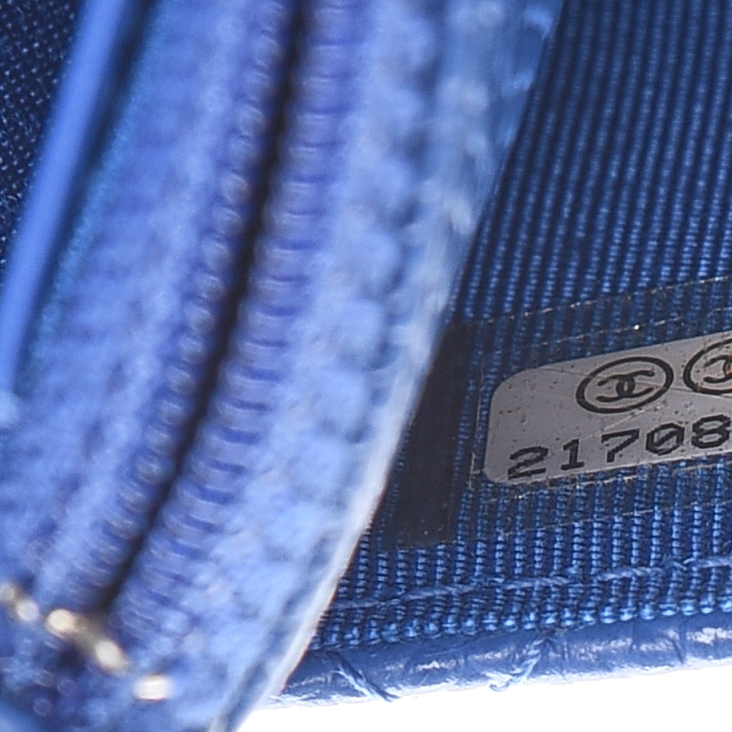 Caviar Quilted Wallet On Chain WOC Blue