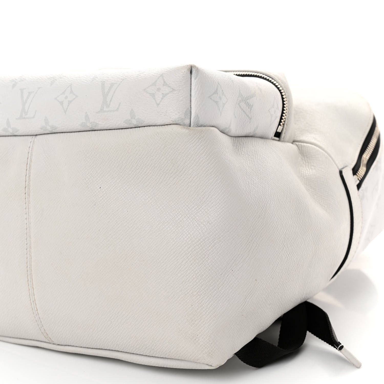 Louis Vuitton Taiga Monogram Discovery Backpack PM White 9 of 9