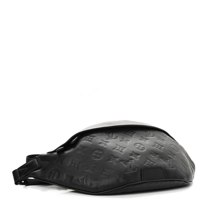 Louis Vuitton Calfskin Monogram Shadow Discovery Bumbag Black 4 of 9