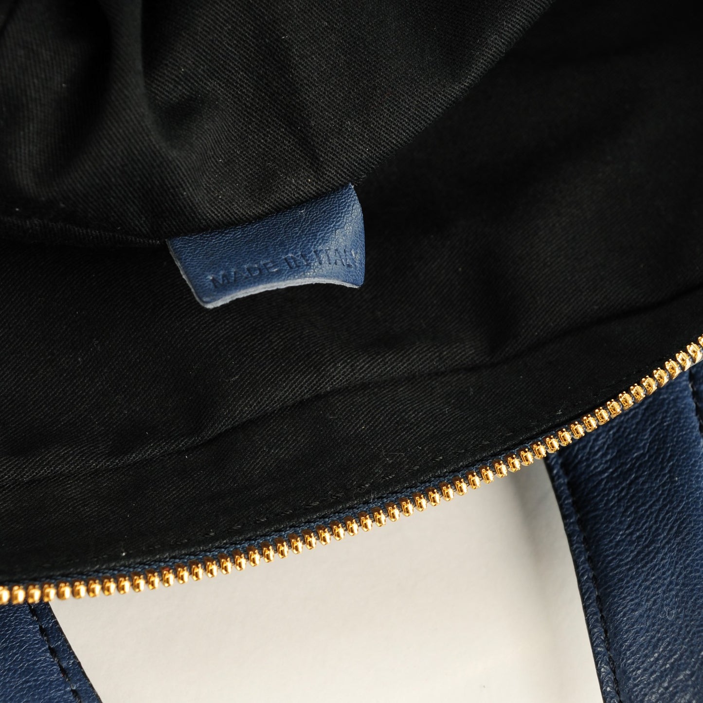 Lambskin Medium Nightingale Navy