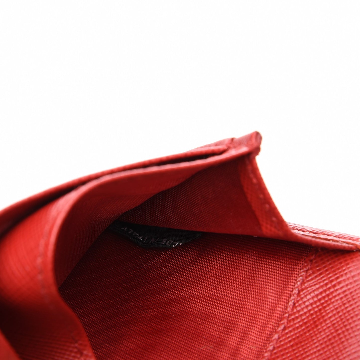 Saffiano Metal Bi-Fold Card Holder Wallet Fuoco