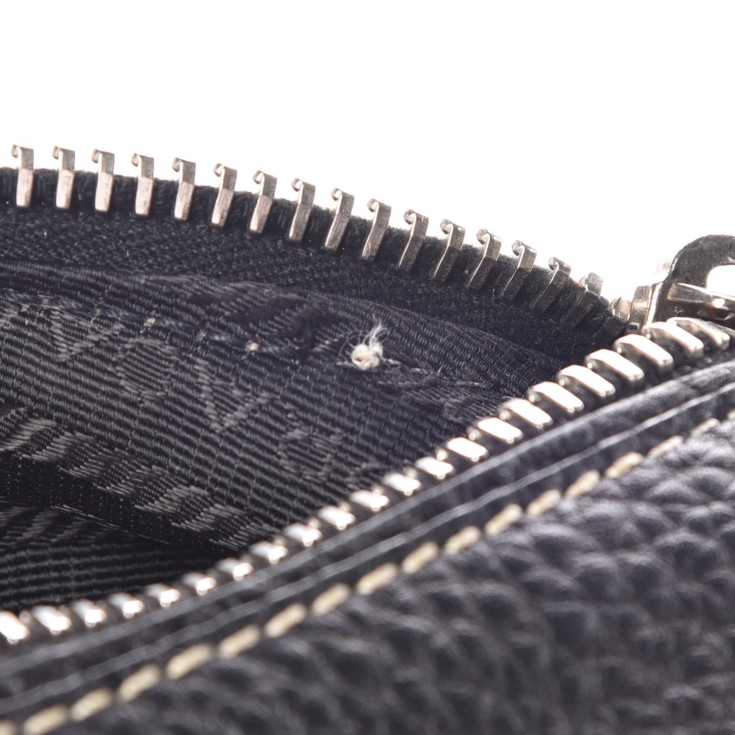 Vitello Daino Hobo Black