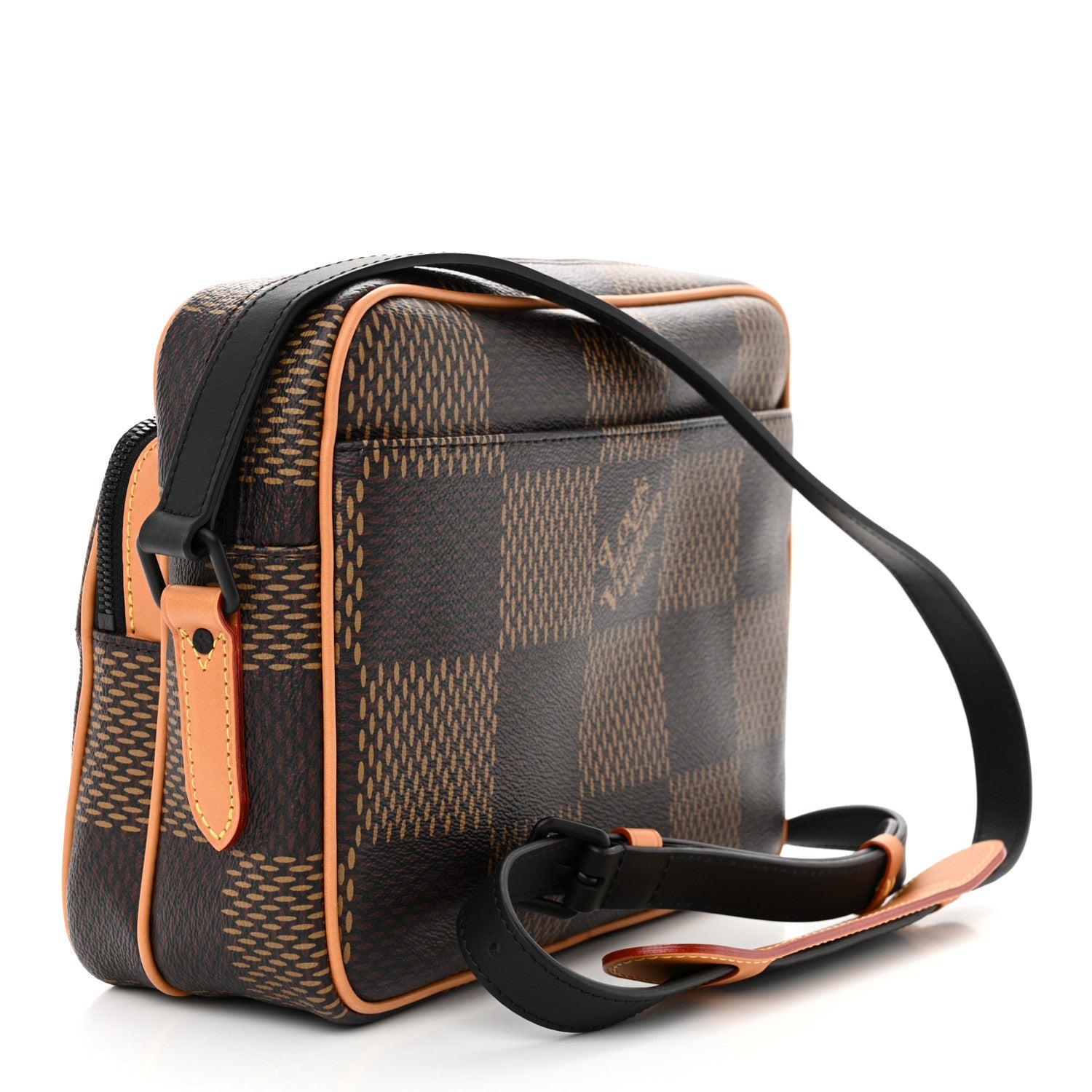 Louis Vuitton X NIGO Giant Damier Ebene Monogram Nil Messenger 3 of 11