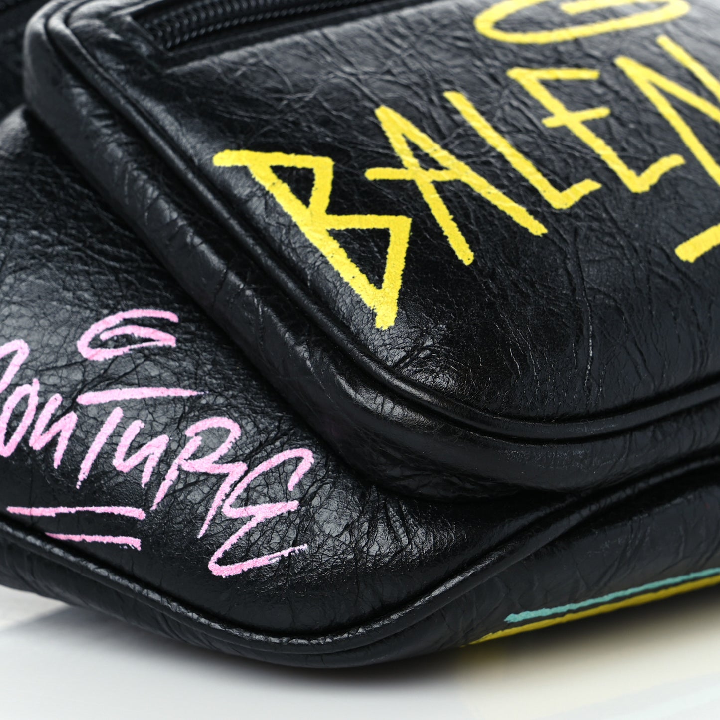 Agneau Arena Graffiti All Over Explorer Belt Bag Black Multicolor