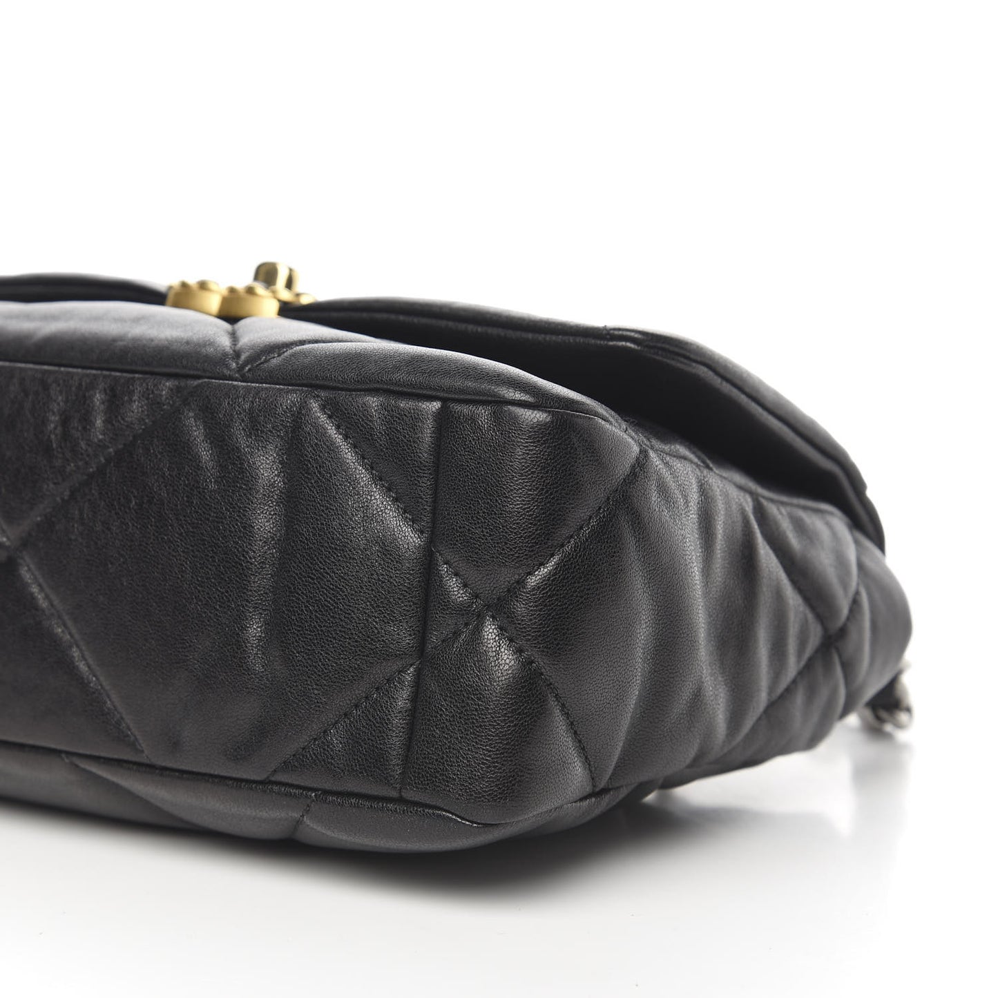 Lambskin Quilted Medium 19 Flap Black