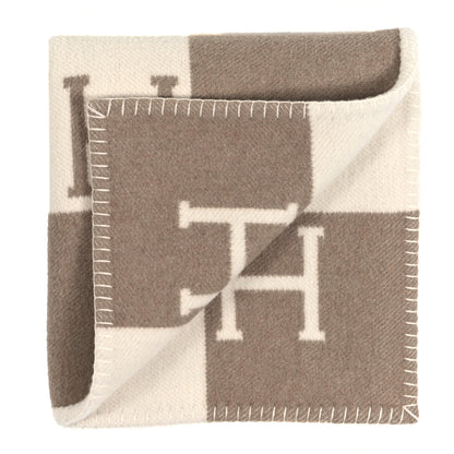 Hermes Wool Cashmere Avalon Baby Blanket Noisette Moyen White 2 of 3