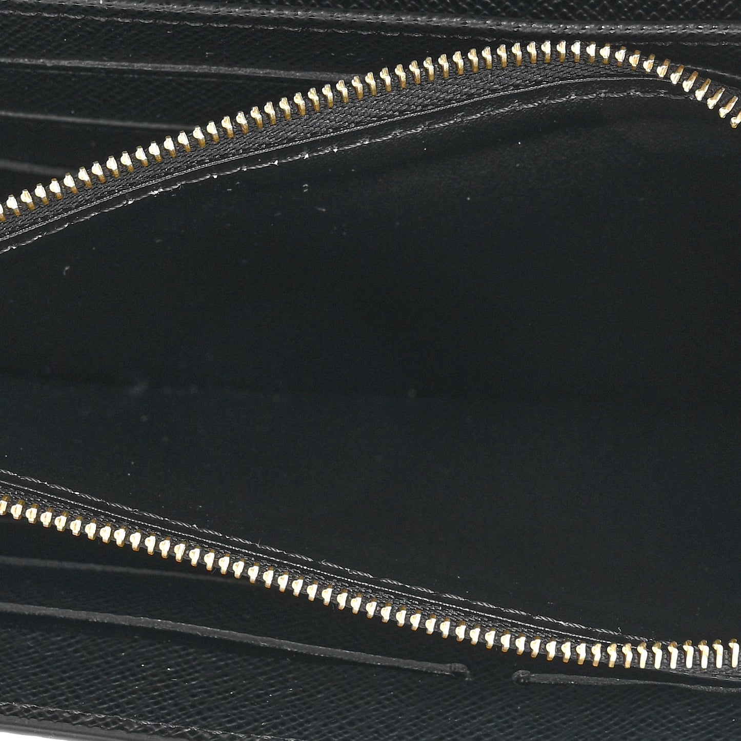 Epi Twist Wallet Black