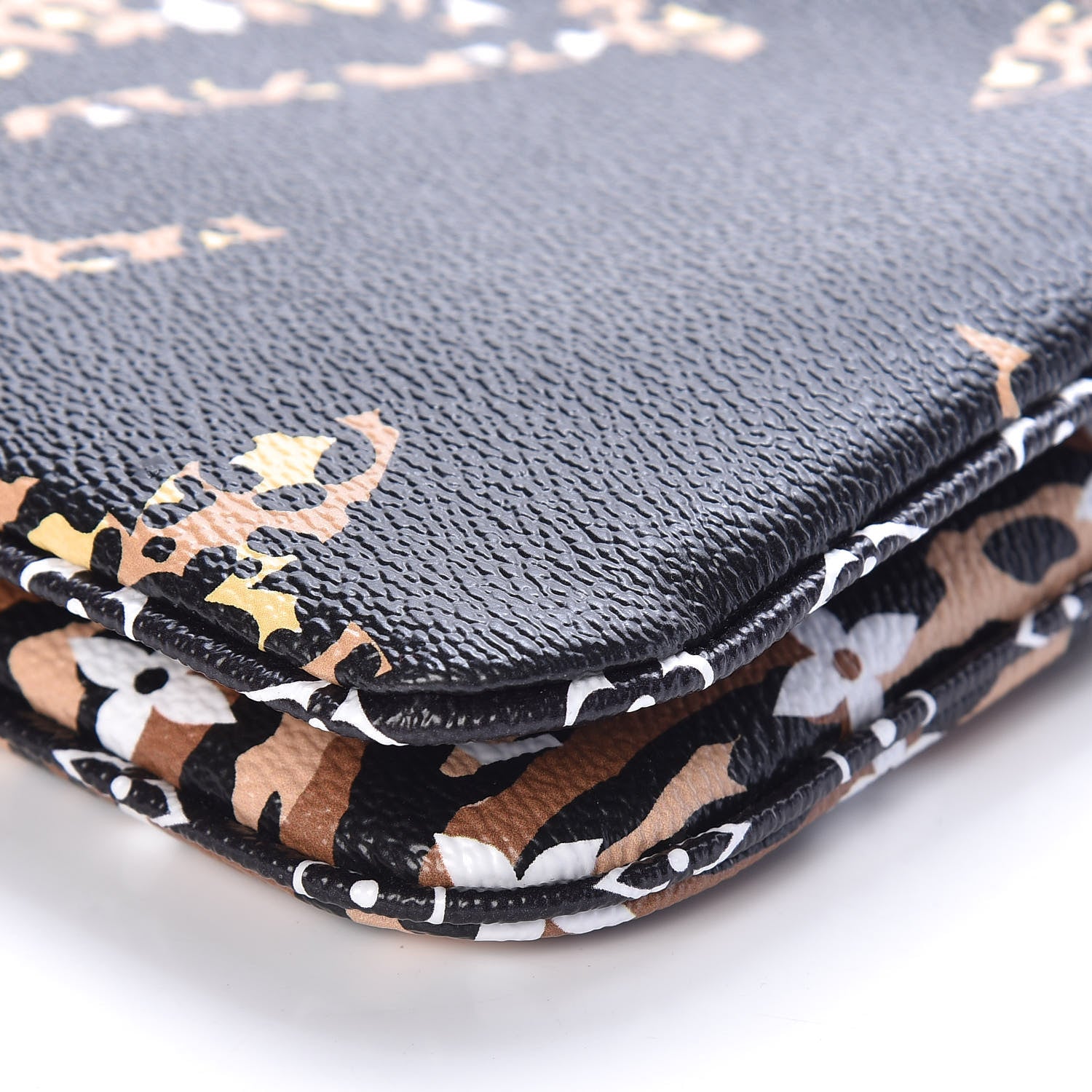 Louis Vuitton Monogram Giant Jungle Pochette Double Zip Black 9 of 10