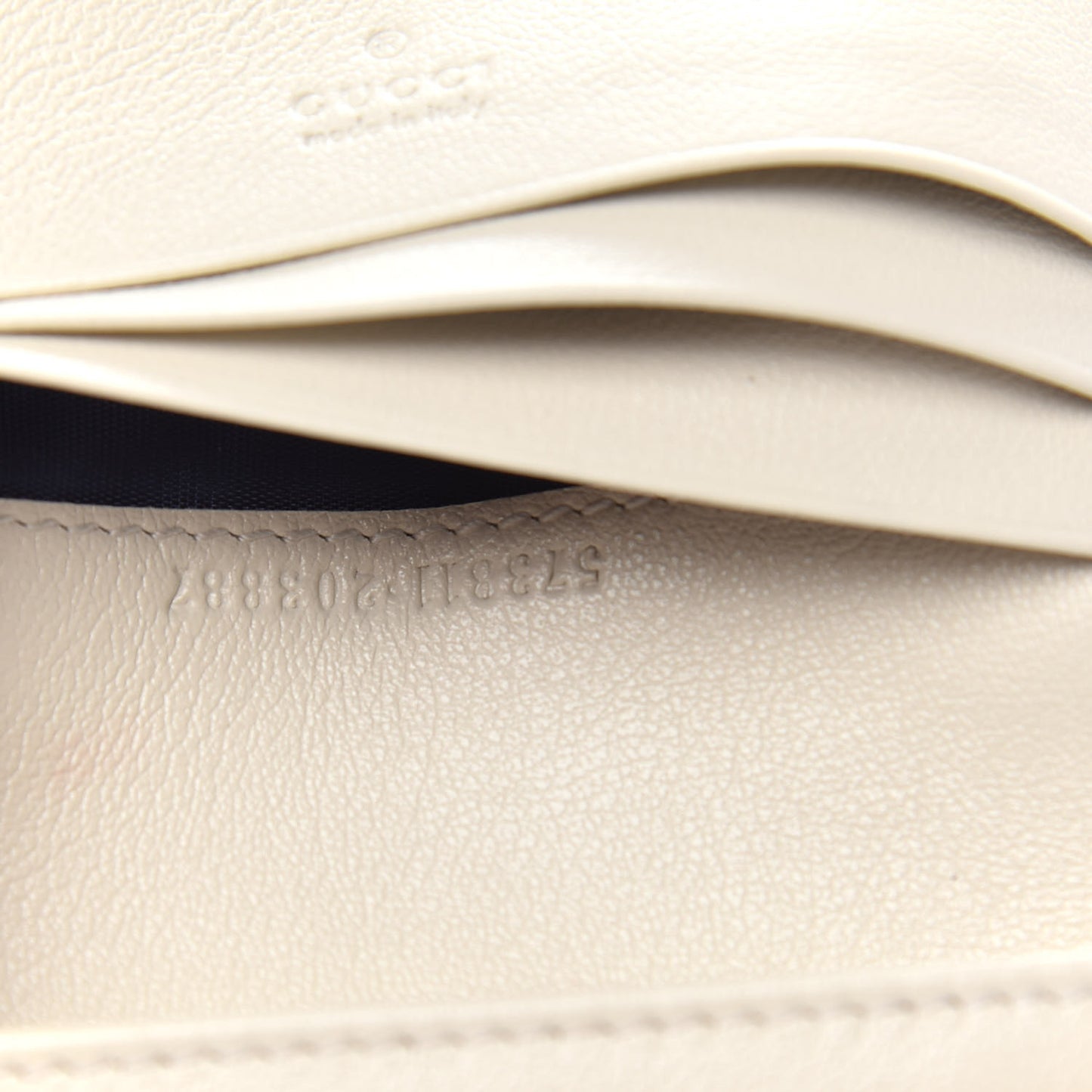 Vintage Effect Calfskin Matelasse Diagonal Torchon GG Marmont Card Case Wallet Mystic White Blue Agata