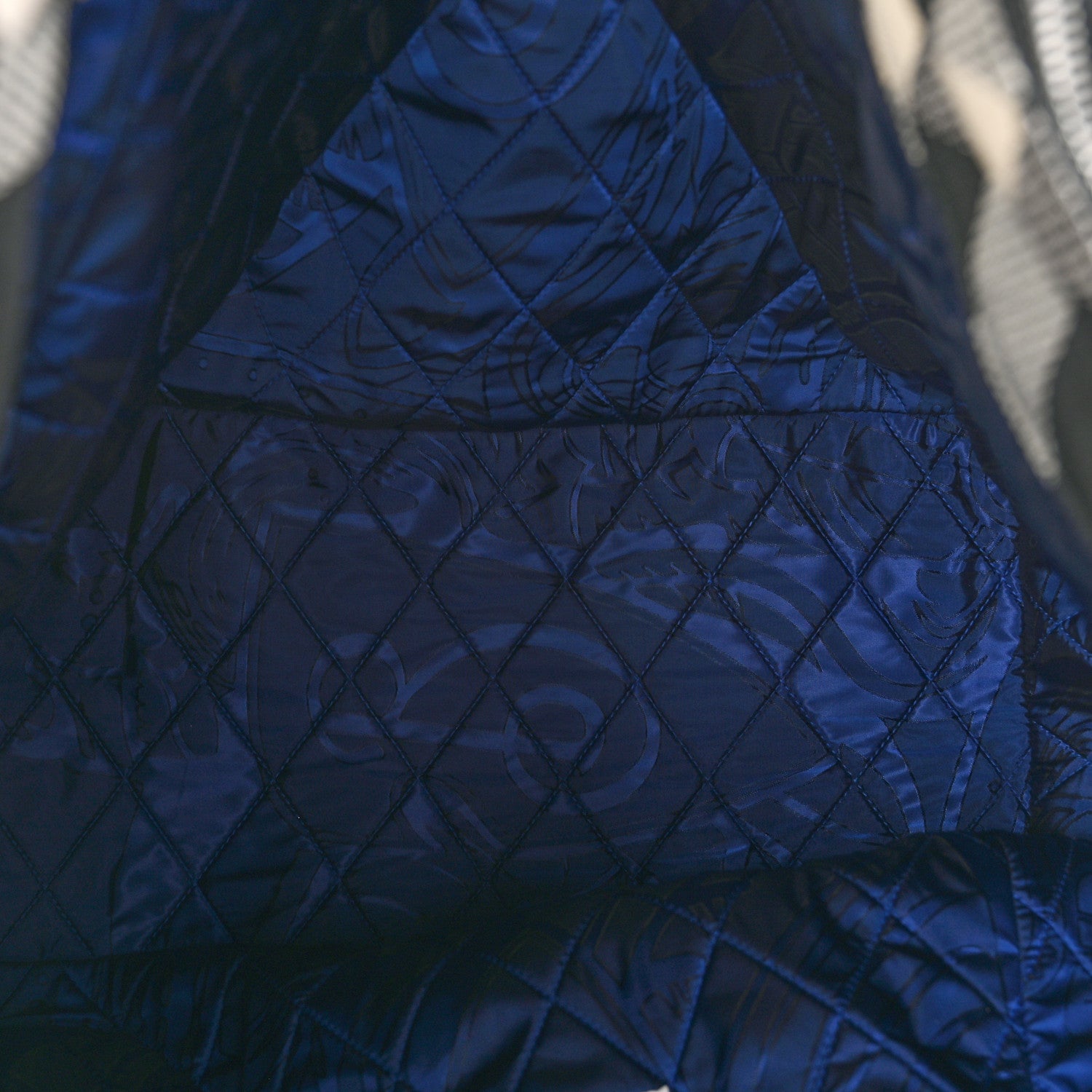 Burberry Jacquard Check Festival Tote Black White 5 of 9