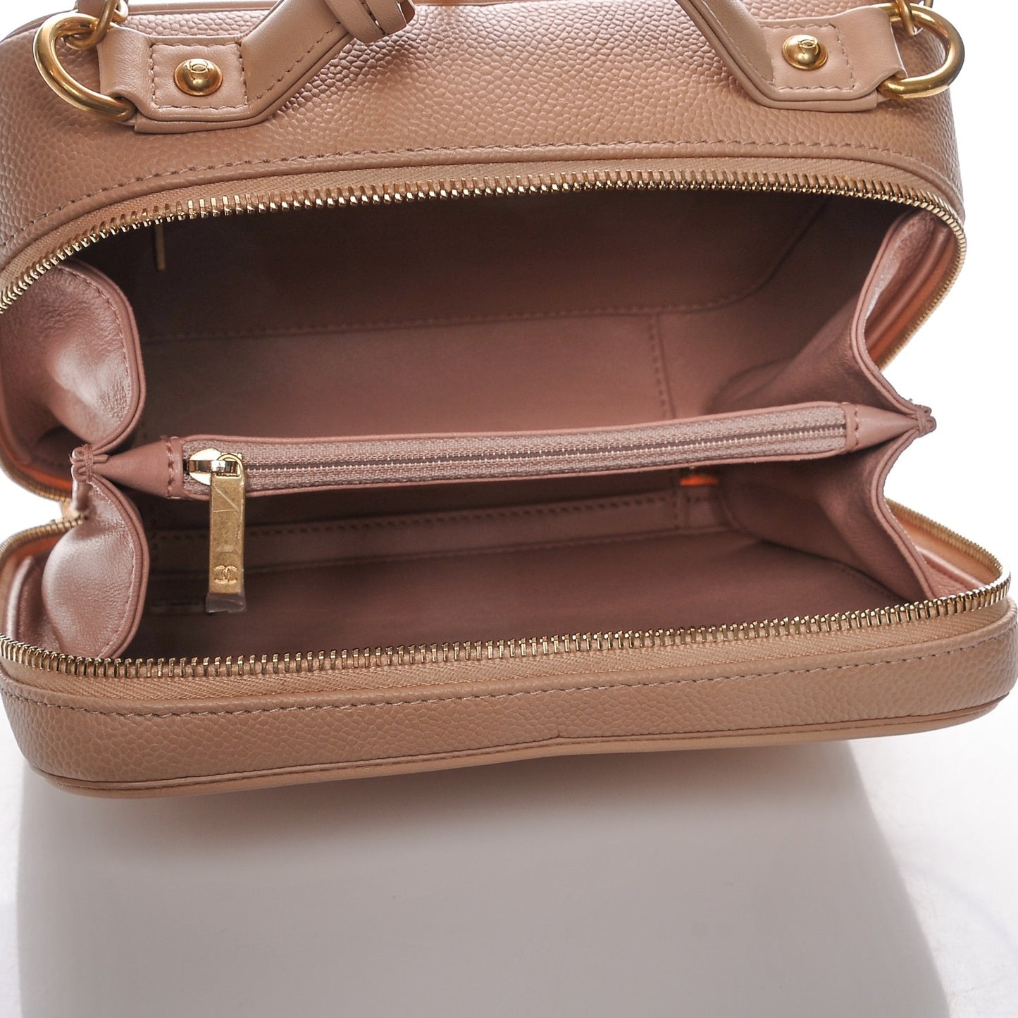 Caviar Quilted Medium CC Filigree Vanity Case Beige