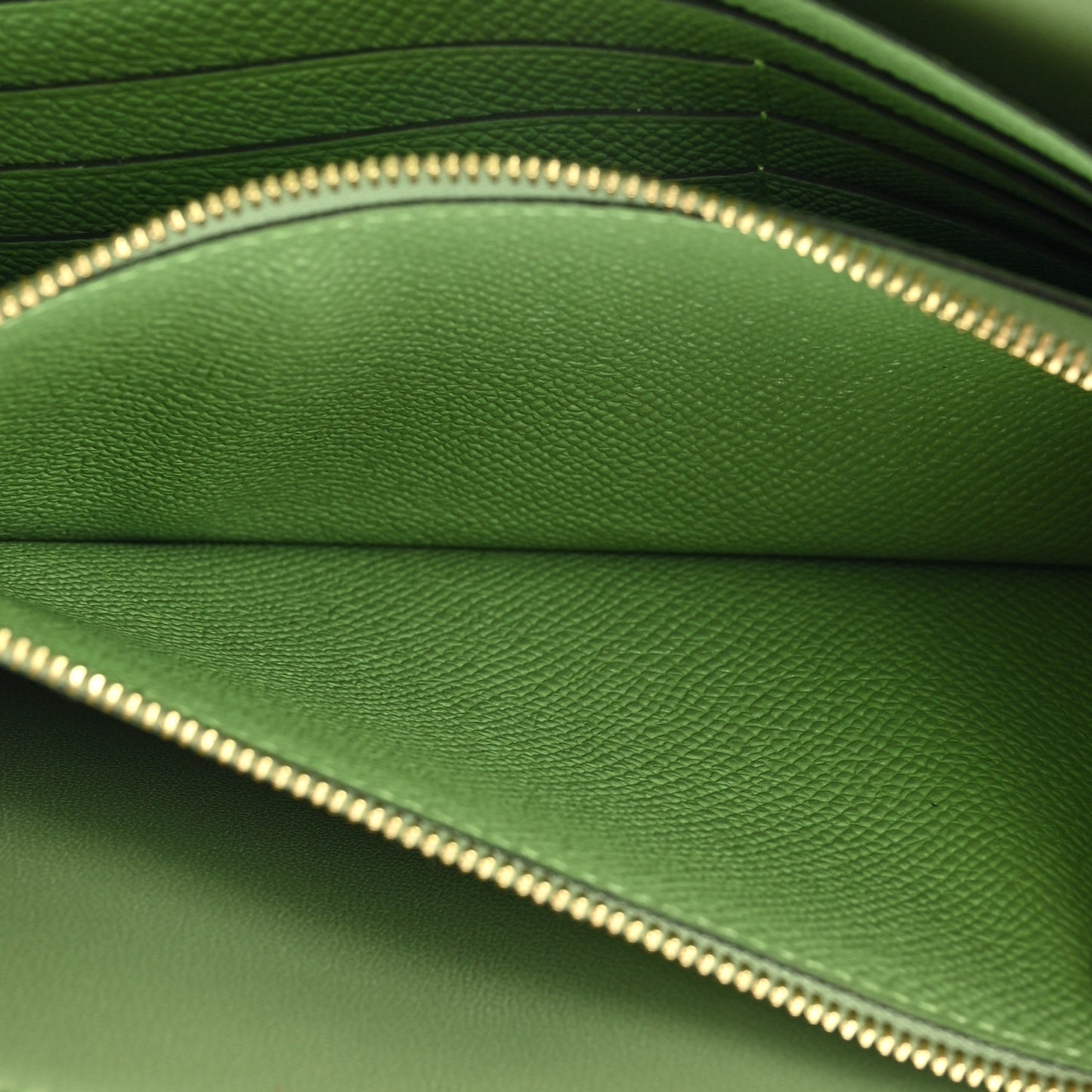 Epsom Constance Long To Go Wallet Vert Criquet
