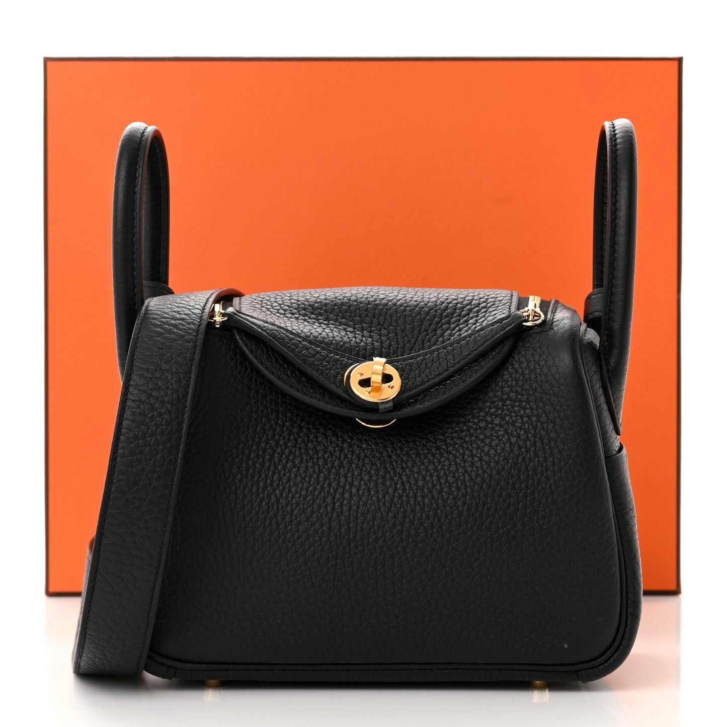 Taurillon Clemence Mini Lindy 20 Black