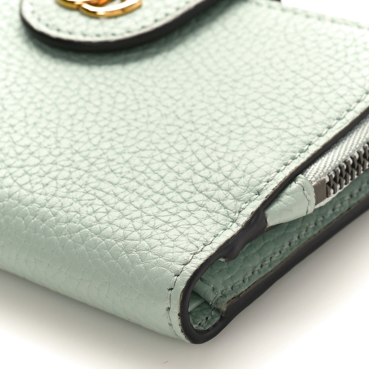 Piuma Calfskin Medium Bamboo Double G Wallet Pale Green