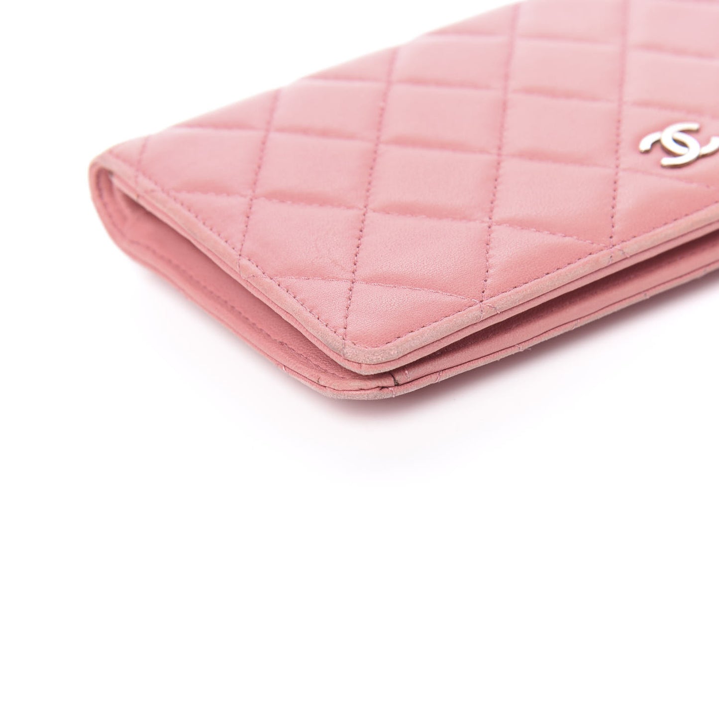 Lambskin Quilted Yen Wallet Pink